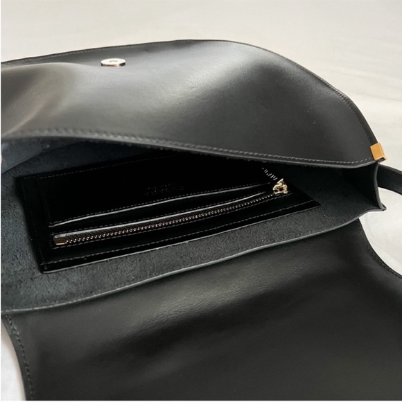 Cuyana Saddle Bag, Black, Large - Leather Saddle Bag - Picture 7 of 13